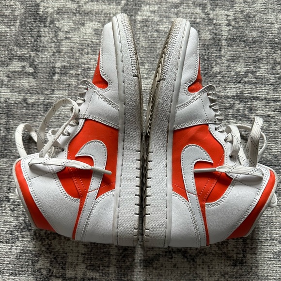 Nike Jordan High Top - Picture 2 of 6